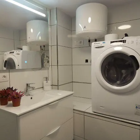 Zona Hospital Apartment *